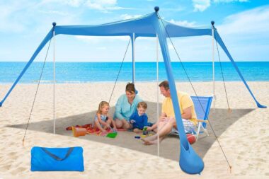 Custom Logo Beach Tent with Windproof Canopy and Sandbags for Family Travel
