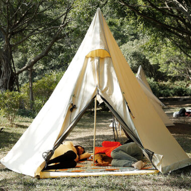 Two Bedroom Family Tent with Light Strip - Outdoor Camping Tent for 13 People