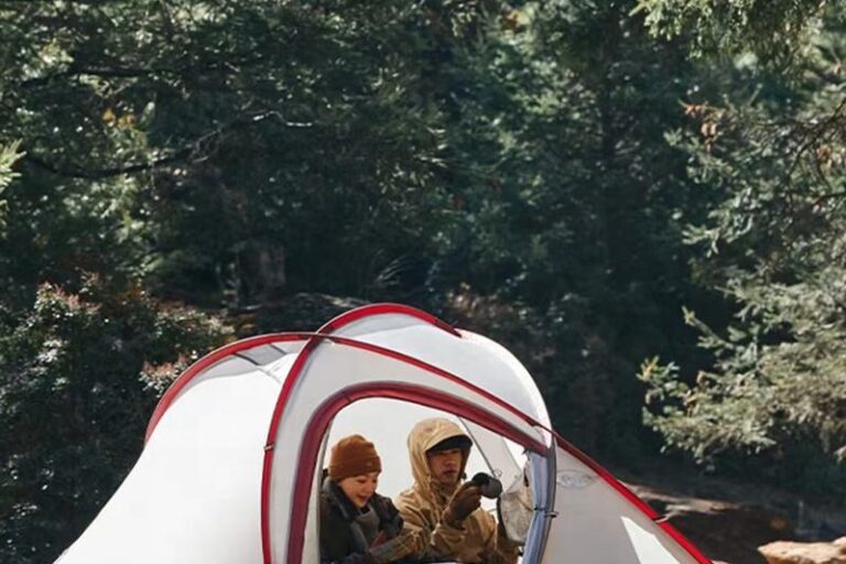 New Outdoor Double Layers Waterproof Camping Tent – PU3000mm, 3 Person Tent with One Bedroom (1) New Outdoor Double Layers Waterproof Camping Tent – 3 Person Tent with Bedroom & Living Room