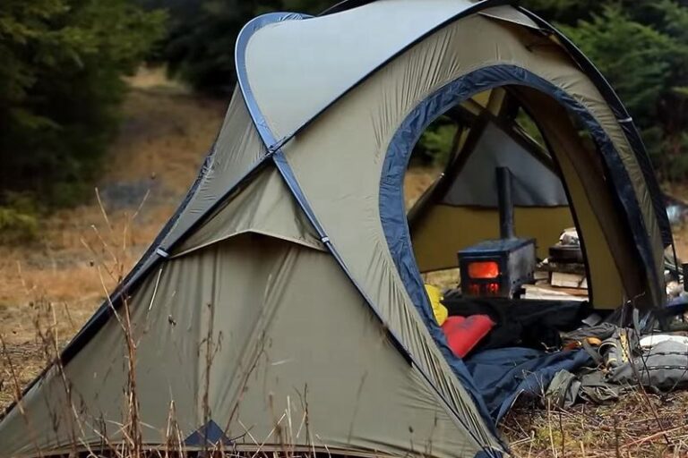 New Outdoor Double Layers Waterproof Camping Tent – PU3000mm, 3 Person Tent with One Bedroom (7) New Outdoor Double Layers Waterproof Camping Tent – 3 Person Tent with Bedroom & Living Room