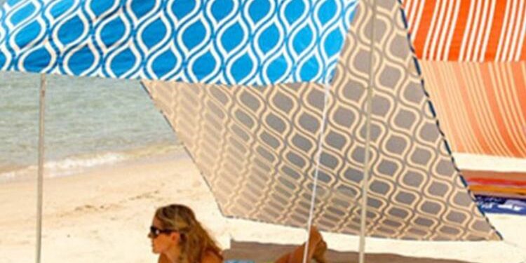 Outdoor Glamping Beach Tent with Envelope Closure and Sun Shelter Shade