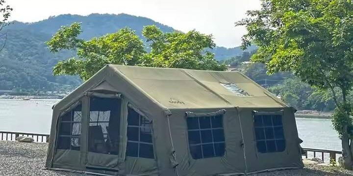 Large 17-Square-Meter Portable Rescue Tent UV-Resistant and Waterproof for Large Family Camping